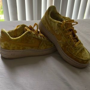 Classic Velvet Airforce Ones
